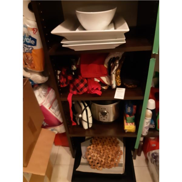 4 shelves of kitchenwares. Cat A