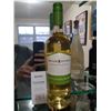 Image 1 : Pellet Estates white wine. Cat A