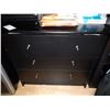 Image 7 : 3 drawer chest and office supplies. Cat A