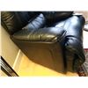 Image 3 : Lazy Boy Leather Recliner Cat C