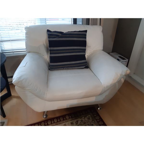 Designer Leather Chair Cat C