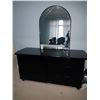 Image 1 : Dressing Table Cat C