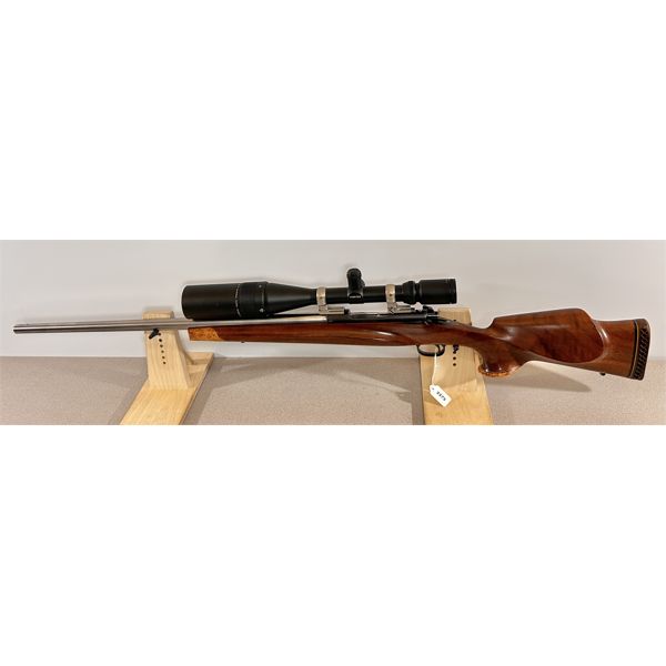 WINCHESTER MODEL 70 IN .243