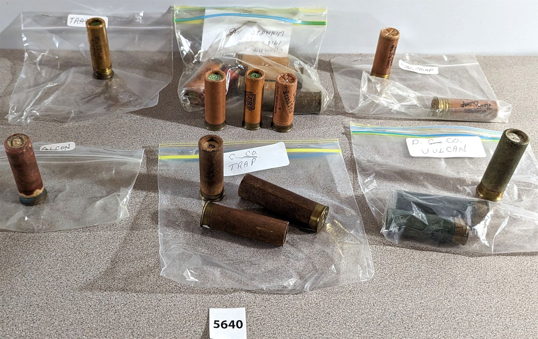 AMMO: MIXED COLLECTIBLE SHELLS - ELEY, DOMINION TRACER, NEW CRIMP ...