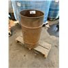Image 2 : METAL BARREL OF ASSORTED CHAIN