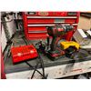 Image 5 : 2 MASTERCRAFT TOOL BOXES AND LARGE TABLE TOP & UPPER SHELF FULL OF TOOLS, HARDWARE AMD
