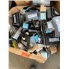 Image 4 : PALLET LOT OF ASSORTED STAINLESS STEEL MARINE HARDWARE, FLUIDS, LUBRICANTS, ETC