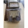 Image 2 : 3 HOLOGEN SPOT LIGHTS 24V