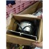 Image 2 : TOTE AND BOX OF ASSORTED TOOLS