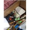Image 4 : TOTE AND BOX OF ASSORTED TOOLS
