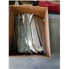 Image 4 : 2 BOXES OF RAIL SHELVING HOOKS FIT DOUBLE OR SINGLE RAIL