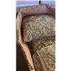 Image 9 : BOX OF HONETWELL FALL ARREST HARNESSES WITH SPRING CLIPS AND D RINGS