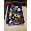 Image 1 : TRAY OF FASTENERS INCLUDING GRK