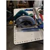 Image 2 : 2 CIRCULAR SAWS AND SANDER