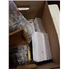 Image 3 : LOT OF METAL LIGHT SWITCH COVERS AND DOOR KNOBS