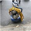 Image 2 : BLUE PORTABLE PANCAKE AIR COMPRESSOR WITH HOSE WORKING