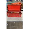 Image 2 : BEACH TOOLBOX WITH CONTENTS