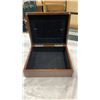 Image 8 : 4 VINTAGE CIGAR BOXES