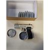 Image 1 : BB GUN W/ BBS AND EXTRA CARTRIDGES