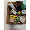 Image 2 : LOT OF VINTAGE TOYS AND CUPS