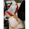 Image 2 : LOT OF ENGLISH FLAGS, SCARVES AND MEMORBILIA