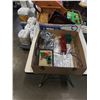 Image 2 : 2 BOXES OF HOUSEHOLD ITEMS - GLASSWARE, BASKETS, BOOK ENDS, ETC