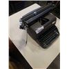 Image 2 : VINTAGE REMINGTON TYPEWRITER