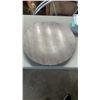 Image 8 : CENTERPIECE BOWL WITH MAGNETIC LASHES, INSTANT SMOKE IN A CAN AND KINESIOLOGY TAPE