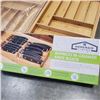Image 2 : 2 BAMBOO KITCHEN DRAWER ORGANIZERS AND IN DRAWER KNIFE BLOCK