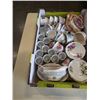 Image 2 : TRAY OF VARIOUS CHINA