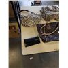 Image 2 : 3 STORAGE LOCKER HANDBAGS PRADA  AND 2 GUESS NOT AUTHENTICATED