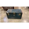 Image 1 : GREEN METAL SHIPPING TRUNK