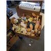 Image 2 : 2 BOXES OF EASTER DECOR