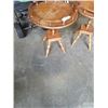 Image 2 : 2 VINTAGE ROUND SIDE TABLES