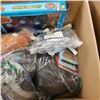Image 3 : BOX OF NEW KIDS TOYS AND GLITTER