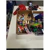 Image 2 : 2 TRAYS OF ELECTRONIC RETRO TOYS AND DC FIGURES