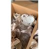 Image 8 : 3 BOXES OF GLASS MUGS, COLLECTIBLES