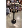 Image 1 : VINTAGE GUMBALL/PRIZE MACHINE