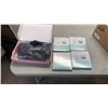 Image 1 : NEW BLACK WIG AND 20 PAIRS OF NEW MAGNETIC EYELASHES