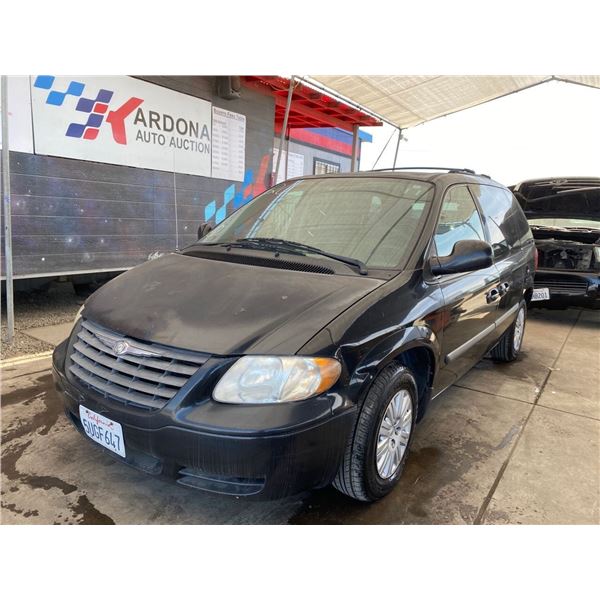 2006 CHRYSLER TOWN AND COUNTRY