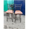 Image 1 : Swivel stools