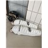 Image 1 : Hockey pads and helmet