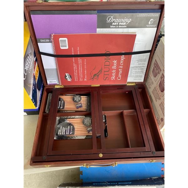 Artist case