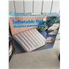 Image 1 : Inflatable bed