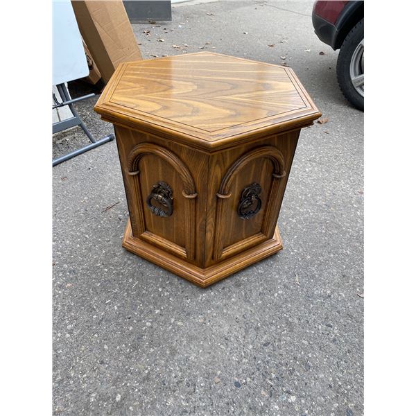 End table