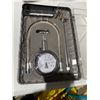 Image 1 : Pressure test guage