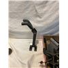 Image 2 : Guitar hooks and other