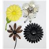 Image 1 : 4-RETRO METAL FLOWER BROOCHES
