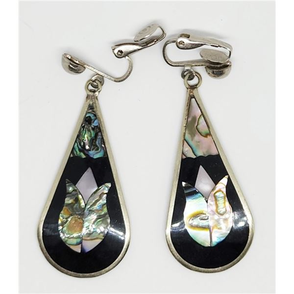 VTG ALPACA MEXICO PAIR OF TWIST BACK EARRINGS