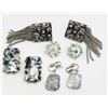 Image 1 : 4-VINTAGE PAIRS OF CLIP ON EARRINGS